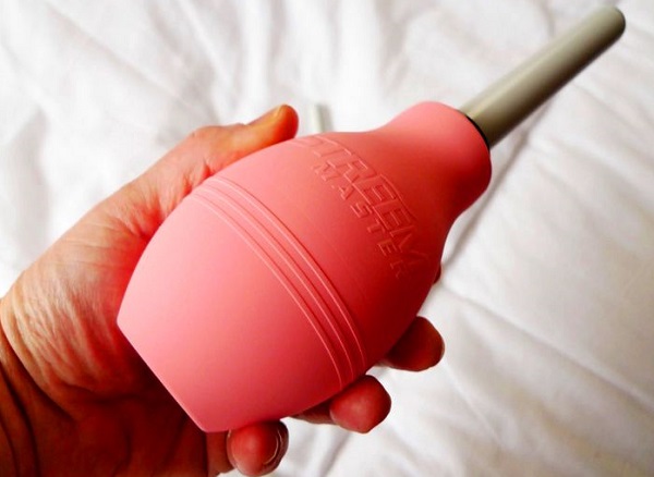 Спринцевание хозяйственным мылом при молочнице