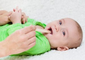 Молочница во гру у грудничка