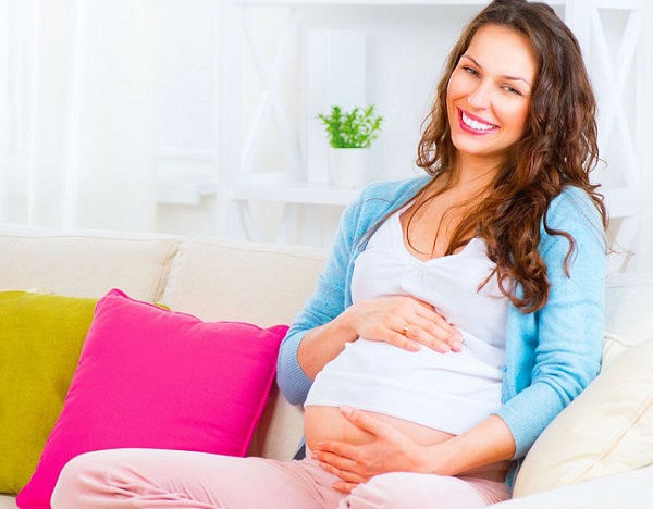 Беременная девушка