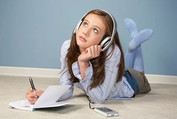 Девочка-подросток