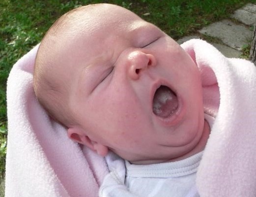 Молочница у ребенка во рту