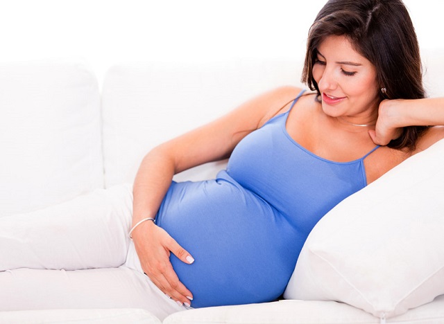 Беременная девушка