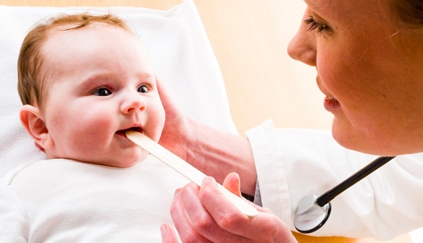 Осмотр грудничка